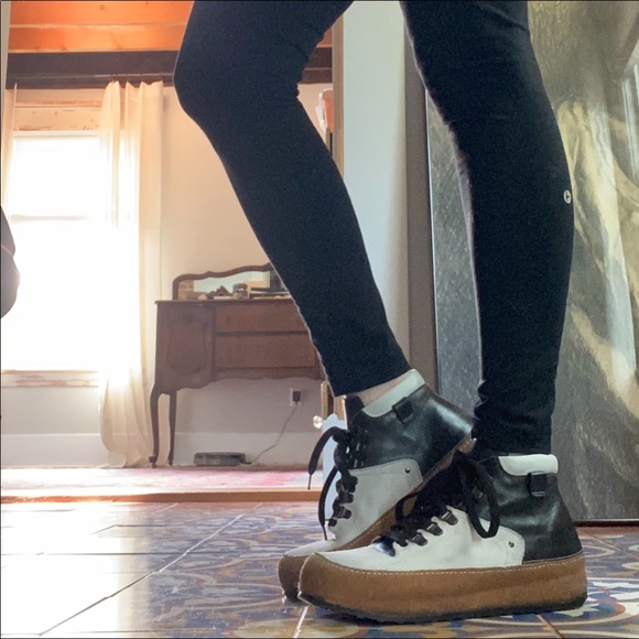 Free People walking shoes - Picture 3 of 12